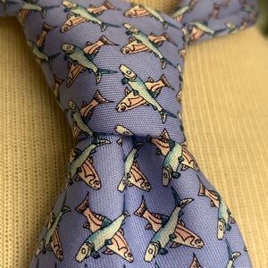 Vineyard Vines Blue Fish Pattern Tie